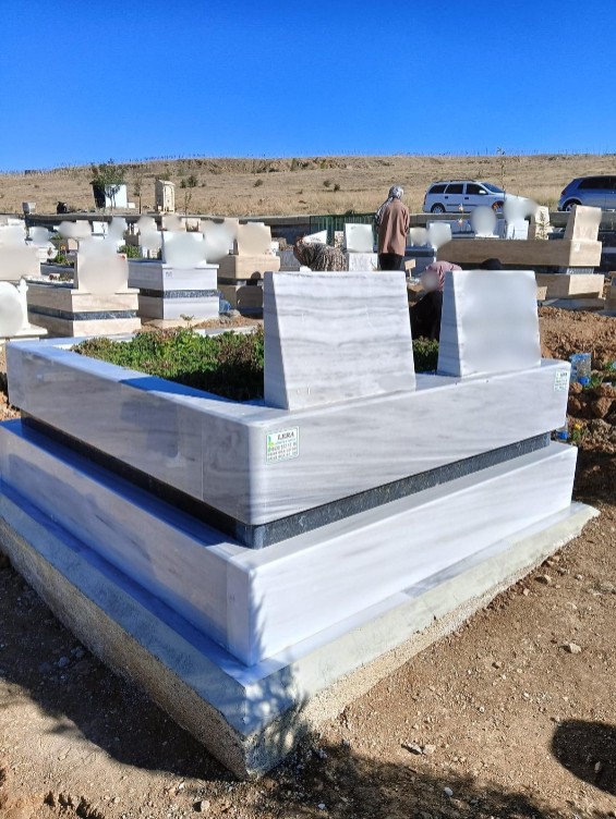 Lera Mermer Granit blok mezar modeli 26